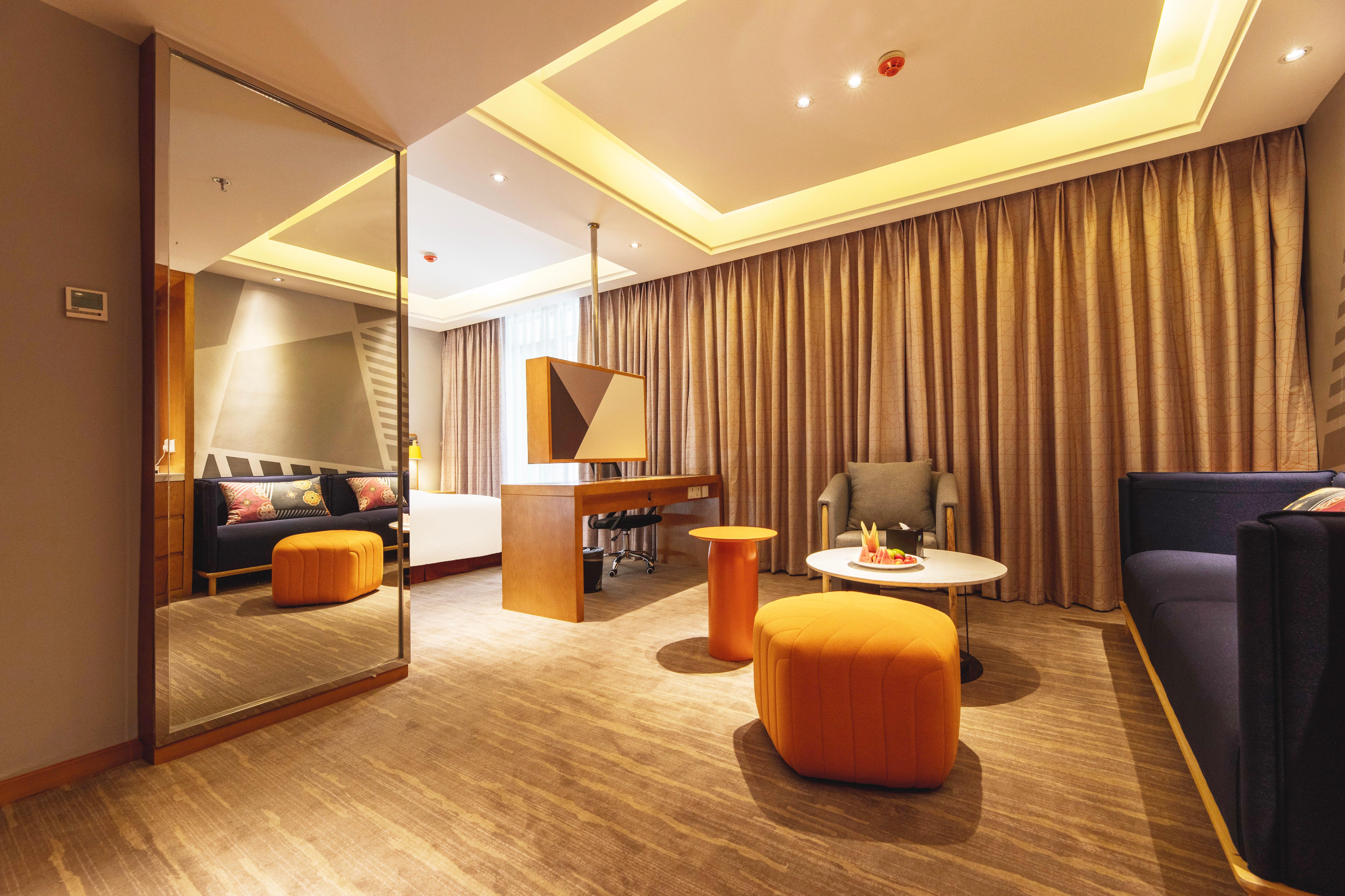 Holiday Inn Express Daocheng Yading, An Ihg Hotel Экстерьер фото