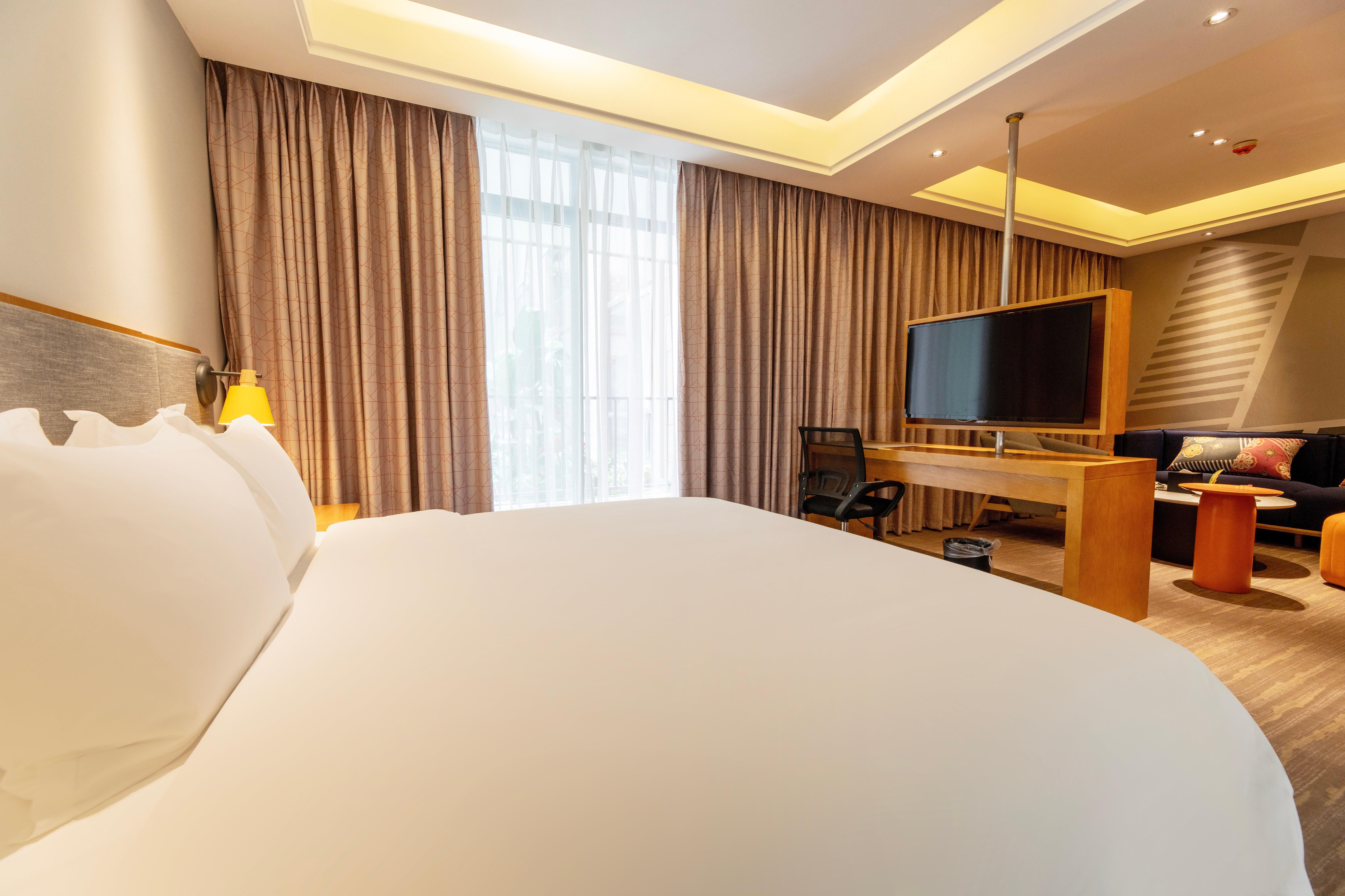 Holiday Inn Express Daocheng Yading, An Ihg Hotel Экстерьер фото