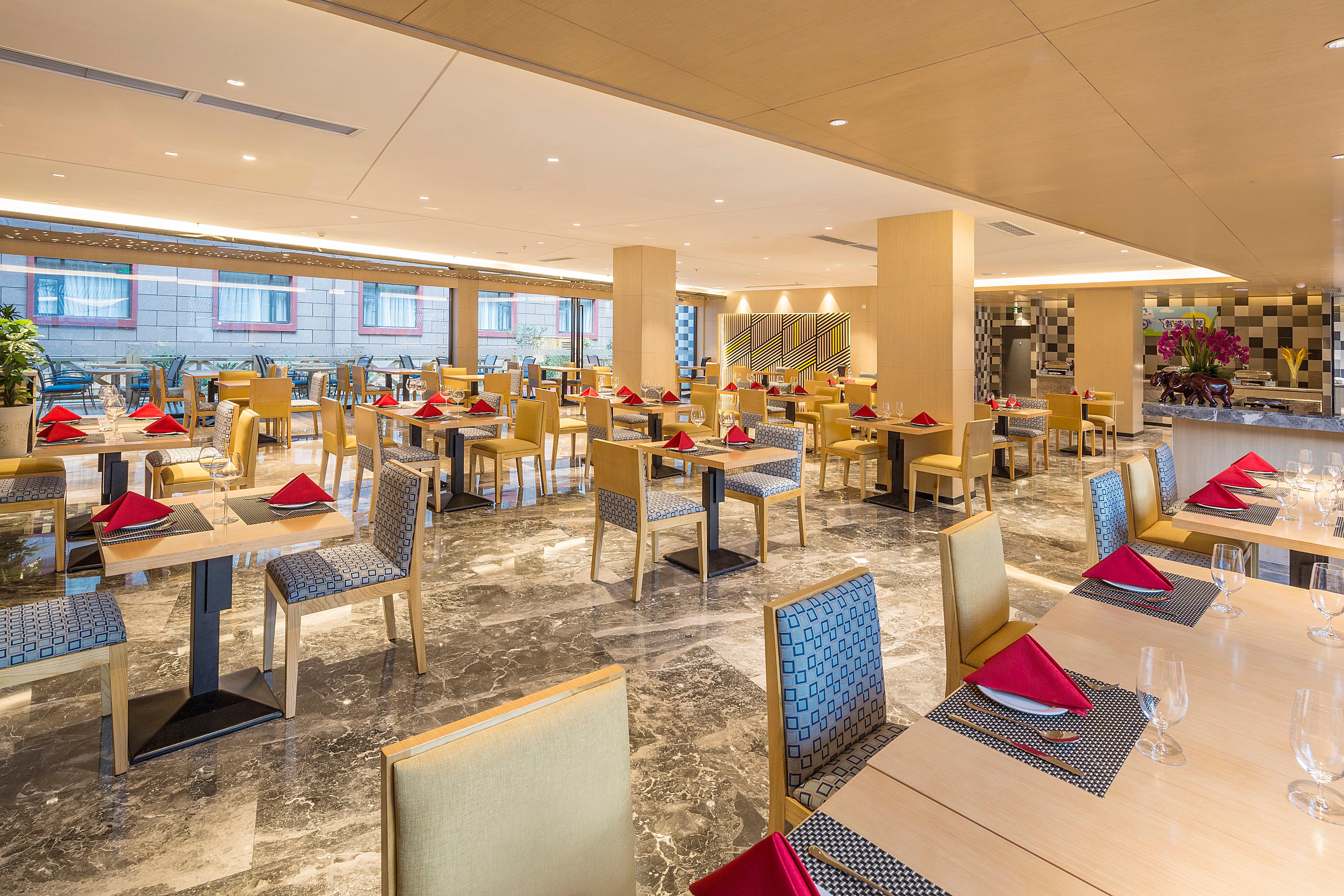 Holiday Inn Express Daocheng Yading, An Ihg Hotel Экстерьер фото